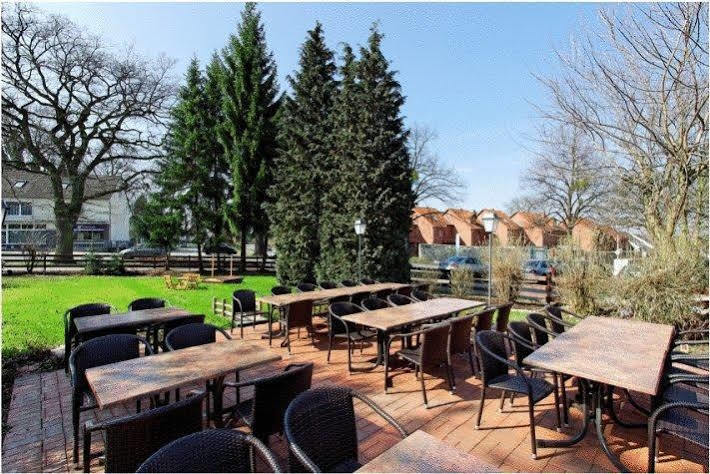 Gaststube Zum Amtskrug Guest House Salzgitter Exterior foto