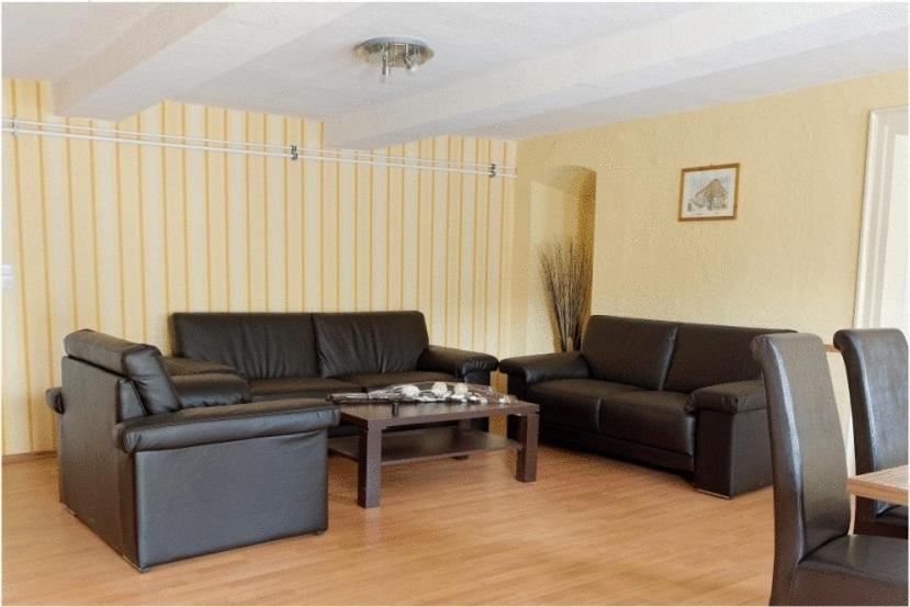 Gaststube Zum Amtskrug Guest House Salzgitter Exterior foto